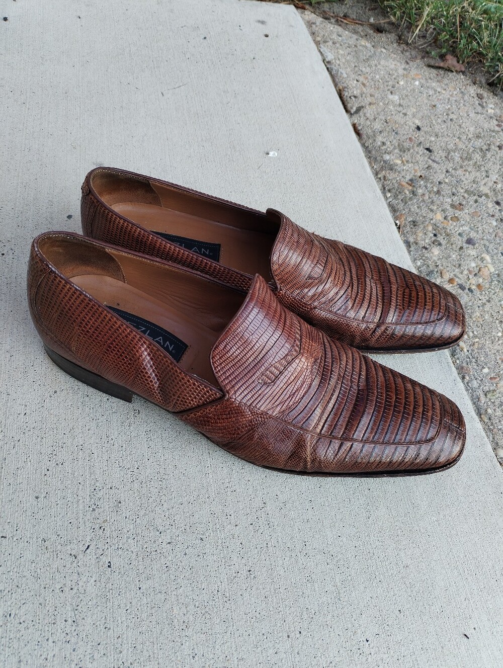 Mezlan Brown Lizard-Texture Leather Slip-On Loafers